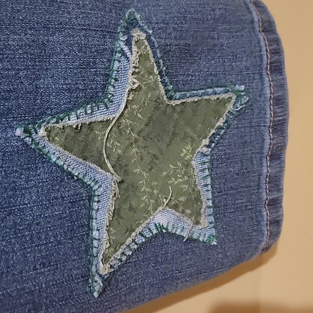 Upcycled Molly Made It Stars & embroided blue jeans - Picture 14 of 17